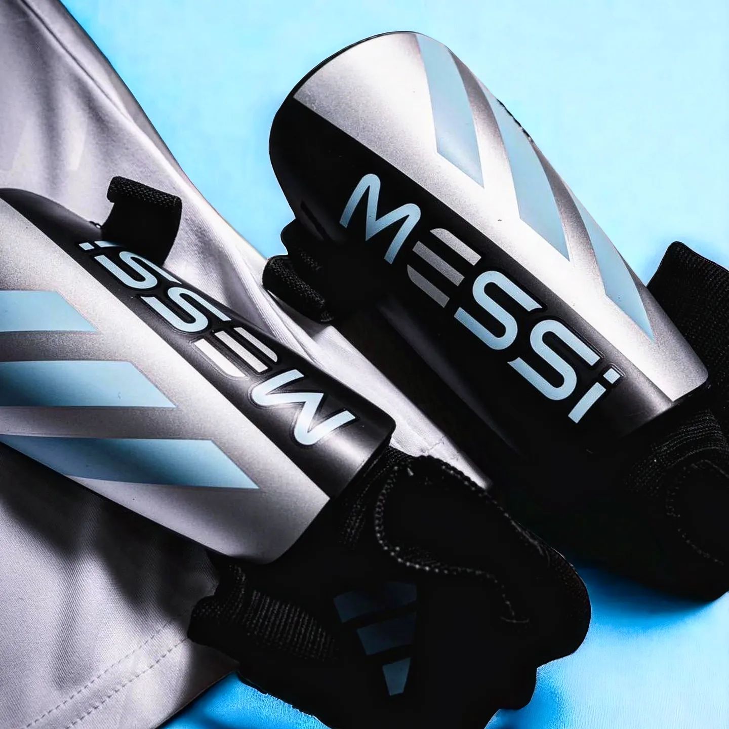 Новый футбольный мяч Adidas Talon Messi Infinito