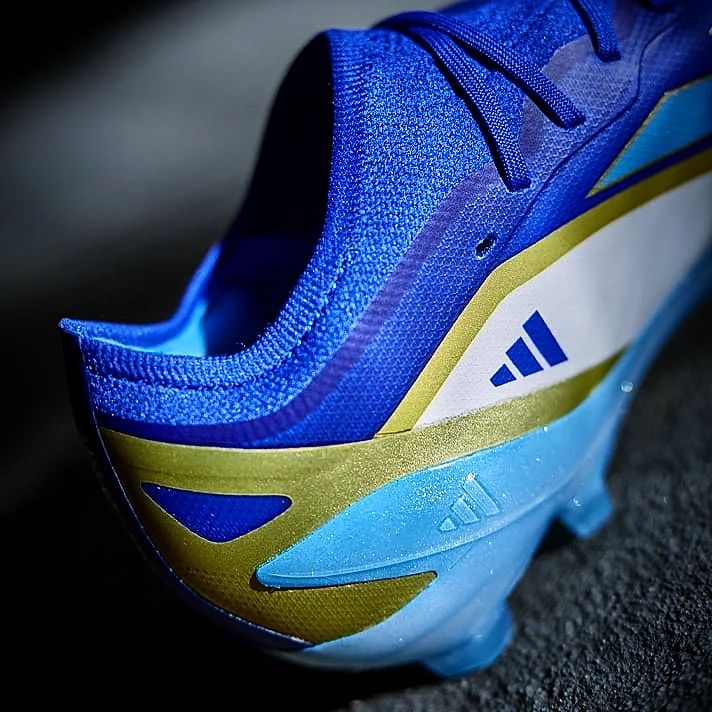 Вышли бутсы Adidas X Crazyfast Messi "Spark Gen10s" 3 Вышли бутсы Adidas X Crazyfast Messi "Spark Gen10s"