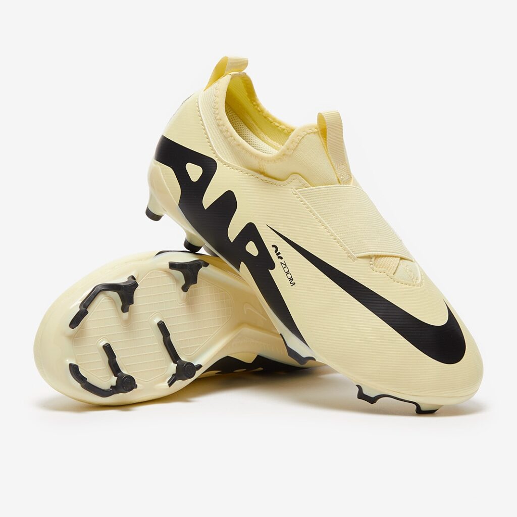 Детские бутсы Nike Air Zoom Mercurial Vapor XV Academy FG/MG JR DJ5617-700