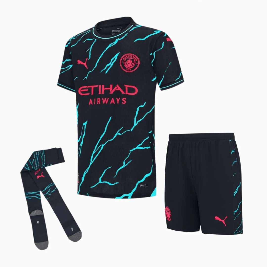 Презентация третьего комплекта формы Manchester City 2023-2024